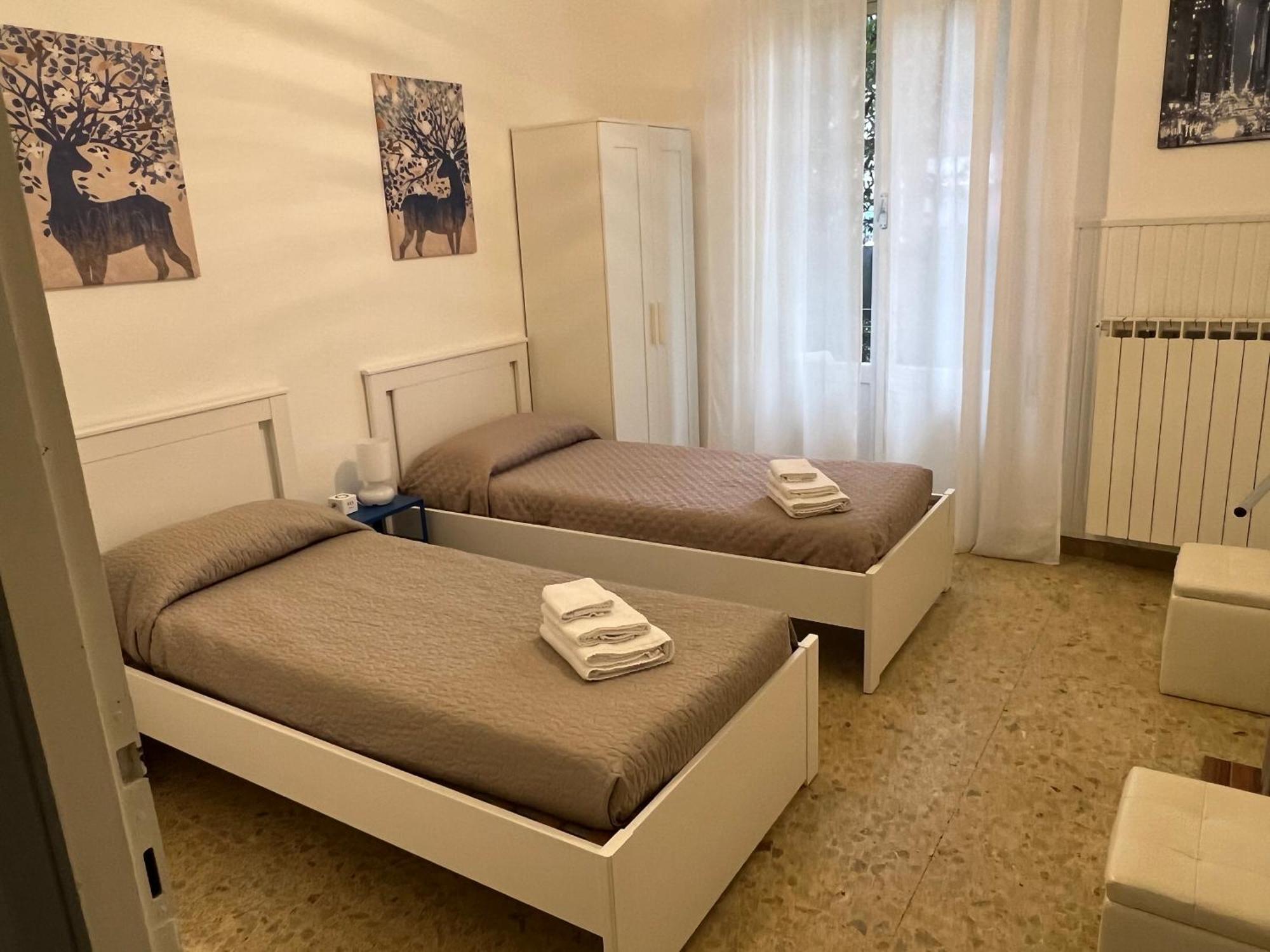 Manubella Appartamento 5 Vani Con Giardino La Spezia Luaran gambar